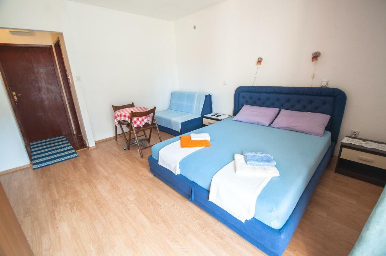 Apartment Milena *
